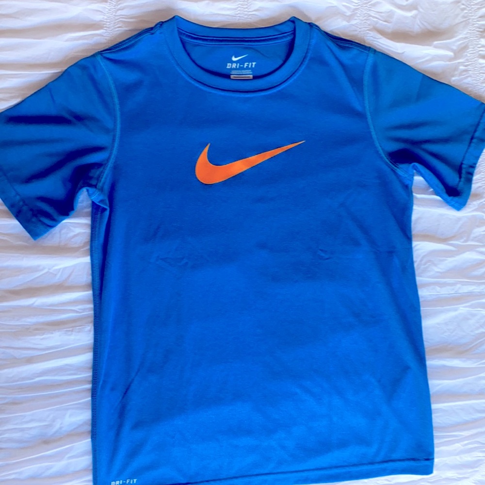 Nike Youth Boys Dri-fit T-shirt (Small)